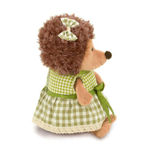 Încarcă imaginea în vizualizatorul Galerie, Fluffy, ariciul cu rochita, 20cm, Orange Toys