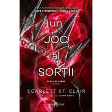 Încarcă imaginea în vizualizatorul Galerie, Un joc al sortii - Scarlett St. Clair, editia 2022
